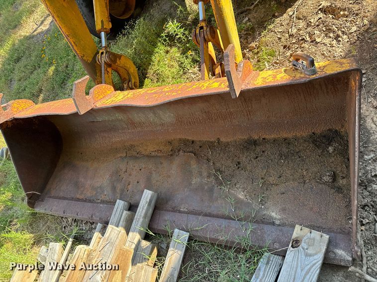 image for item DU9294 John Deere 500C backhoe