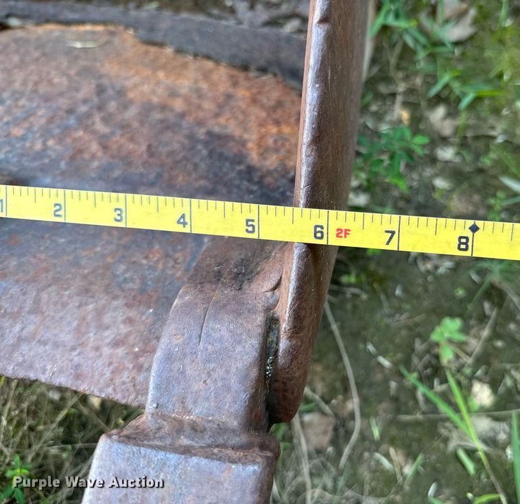 image for item DU9294 John Deere 500C backhoe