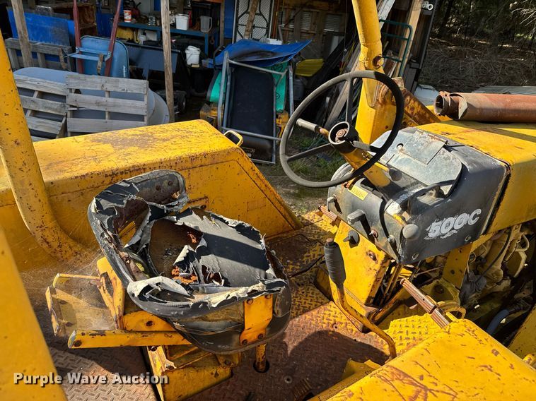 image for item DU9294 John Deere 500C backhoe