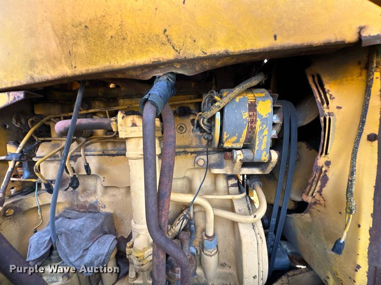 image for item DU9294 John Deere 500C backhoe