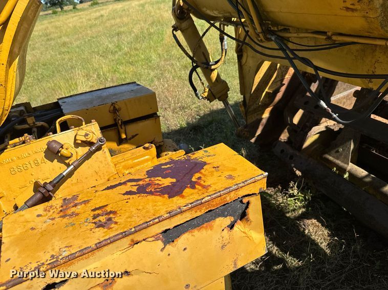 image for item DU9933 1979 Caterpillar 613B elevating scraper