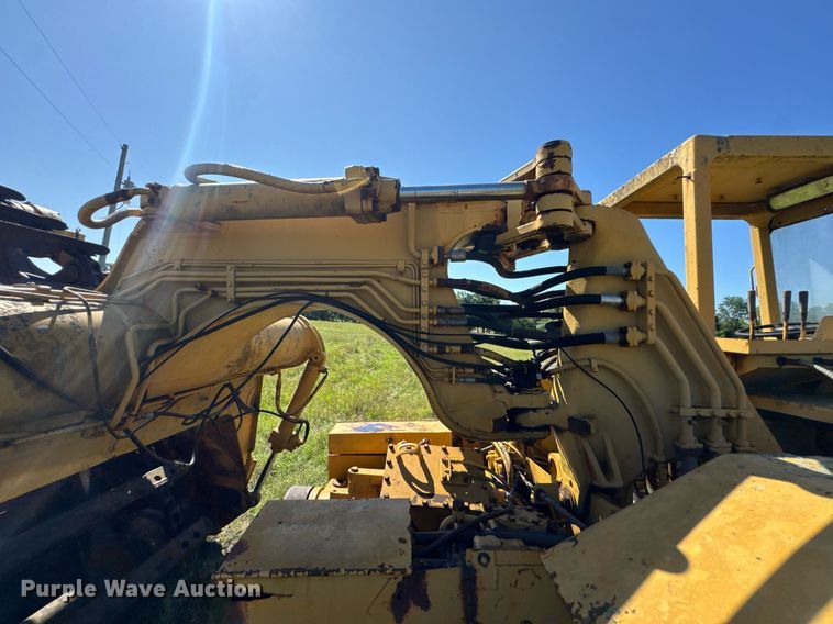 image for item DU9933 1979 Caterpillar 613B elevating scraper