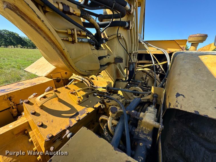 image for item DU9933 1979 Caterpillar 613B elevating scraper