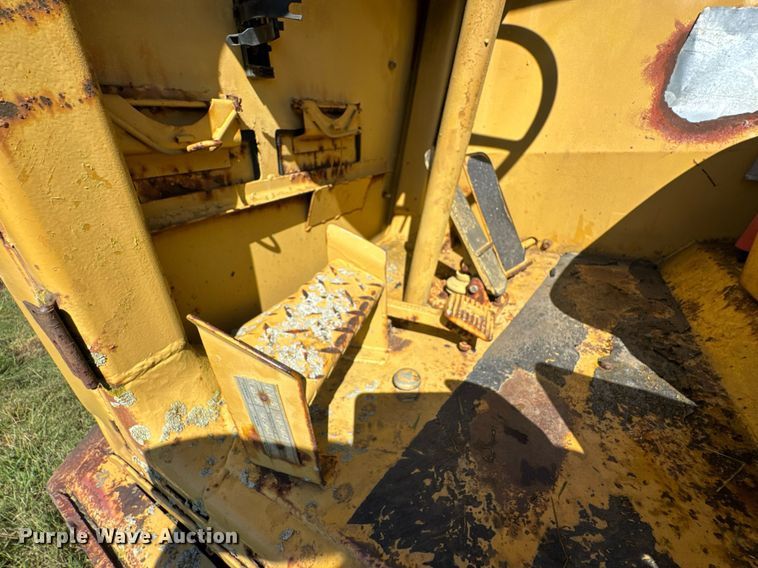 image for item DU9933 1979 Caterpillar 613B elevating scraper