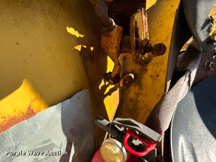 image for item DU9933 1979 Caterpillar 613B elevating scraper