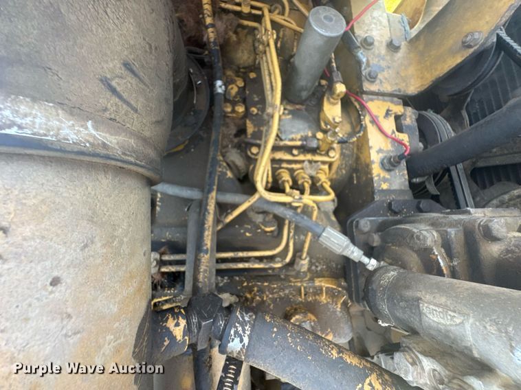 image for item DU9933 1979 Caterpillar 613B elevating scraper