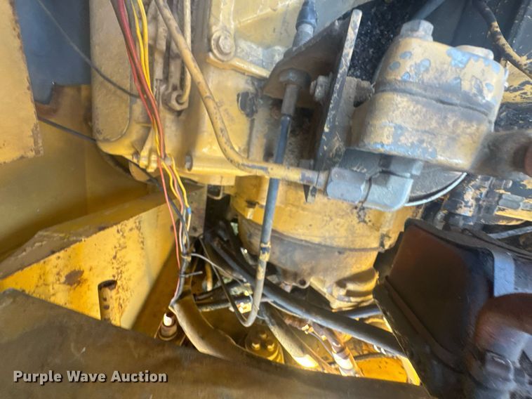 image for item DU9933 1979 Caterpillar 613B elevating scraper