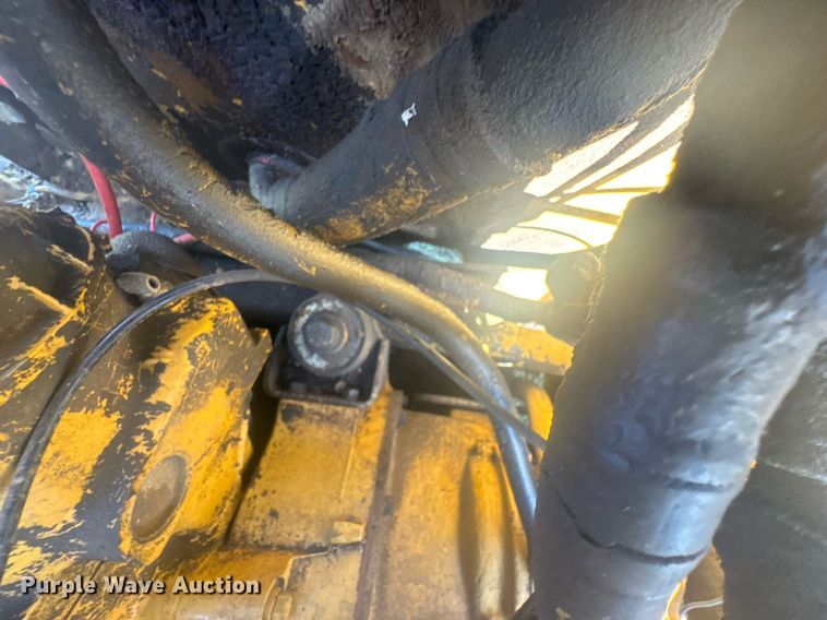 image for item DU9933 1979 Caterpillar 613B elevating scraper