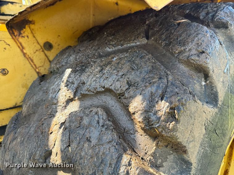 image for item DU9933 1979 Caterpillar 613B elevating scraper