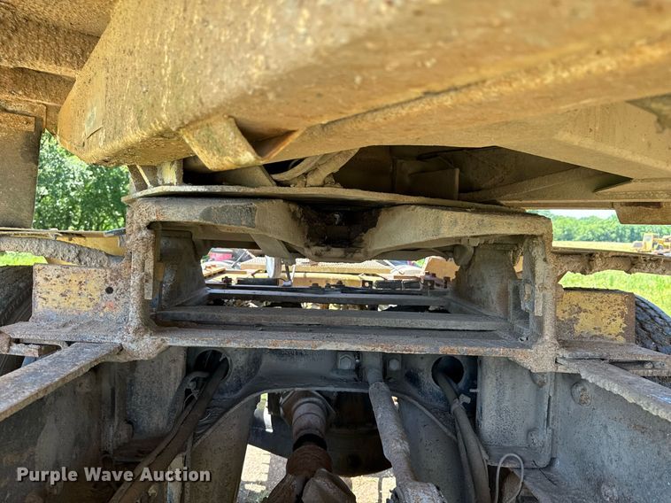 image for item DU9934 1999 Mack CH613 semi truck