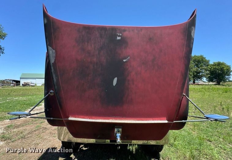 image for item DU9934 1999 Mack CH613 semi truck