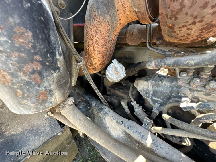 image for item DU9934 1999 Mack CH613 semi truck