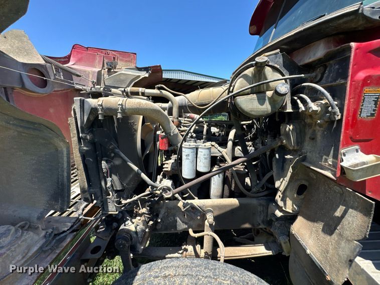 image for item DU9934 1999 Mack CH613 semi truck