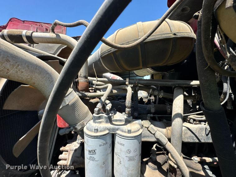 image for item DU9934 1999 Mack CH613 semi truck