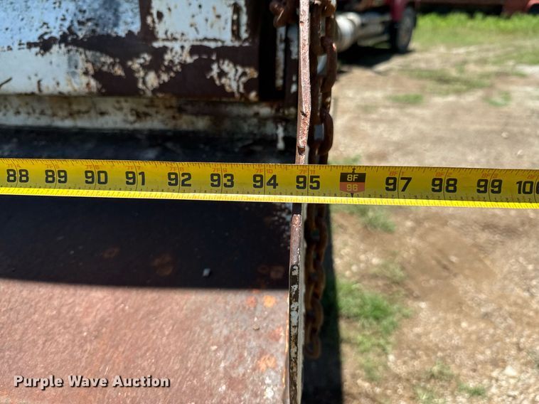 image for item DU9935 1992 Hibilt end dump trailer