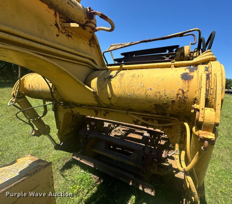 image for item DU9936 1980 Caterpillar 613B elevating scraper