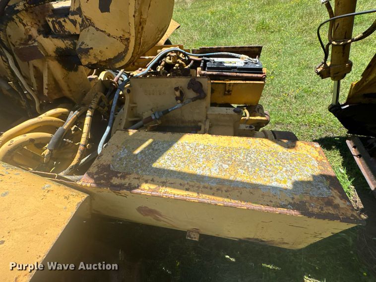 image for item DU9936 1980 Caterpillar 613B elevating scraper