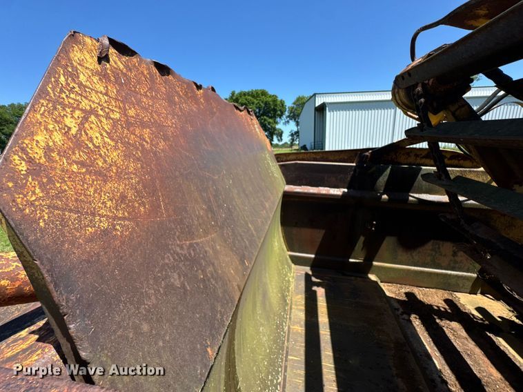 image for item DU9936 1980 Caterpillar 613B elevating scraper