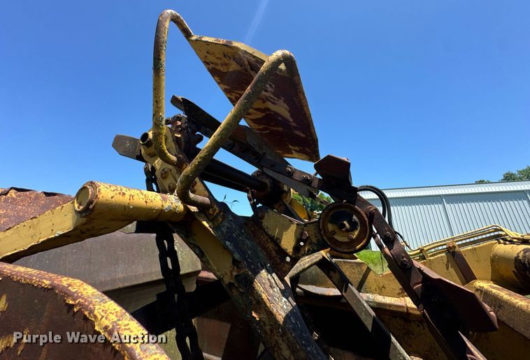 image for item DU9936 1980 Caterpillar 613B elevating scraper