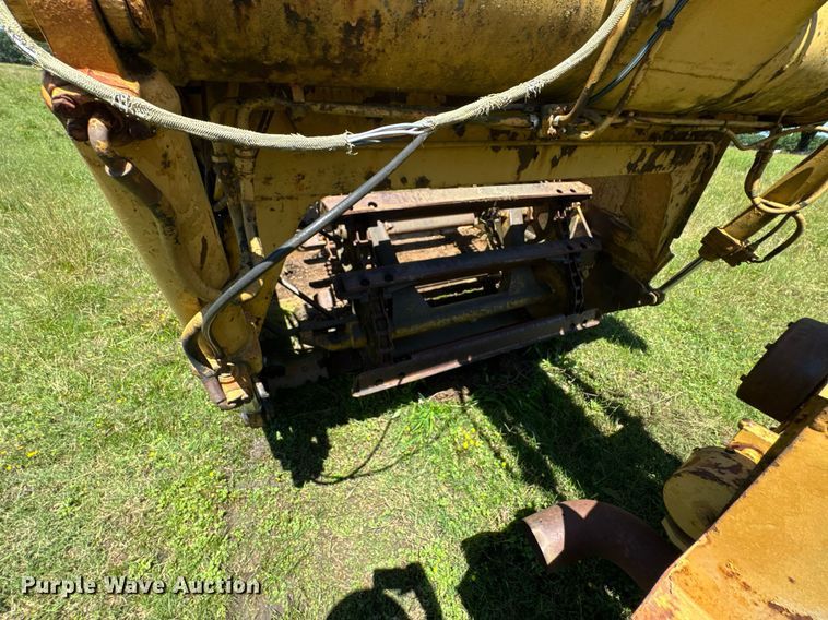 image for item DU9936 1980 Caterpillar 613B elevating scraper