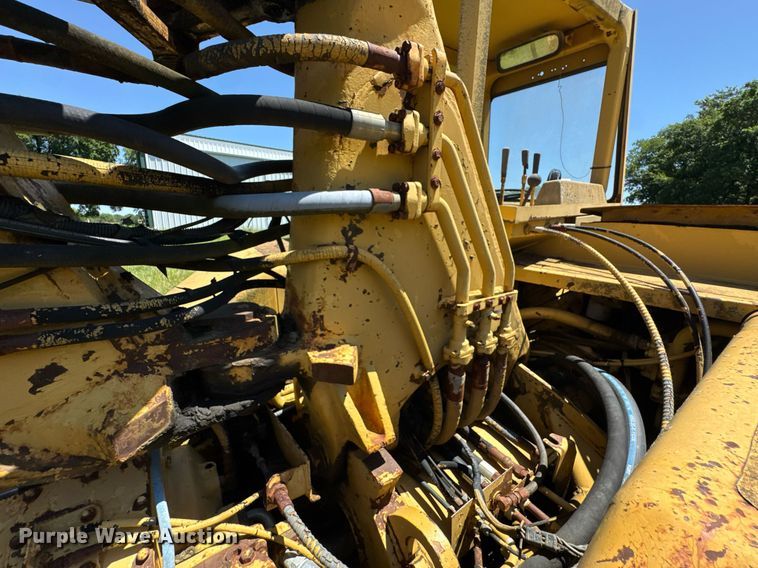 image for item DU9936 1980 Caterpillar 613B elevating scraper