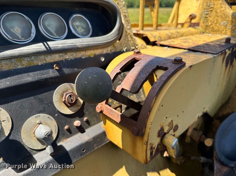 image for item DU9936 1980 Caterpillar 613B elevating scraper