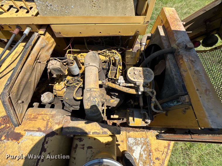 image for item DU9936 1980 Caterpillar 613B elevating scraper