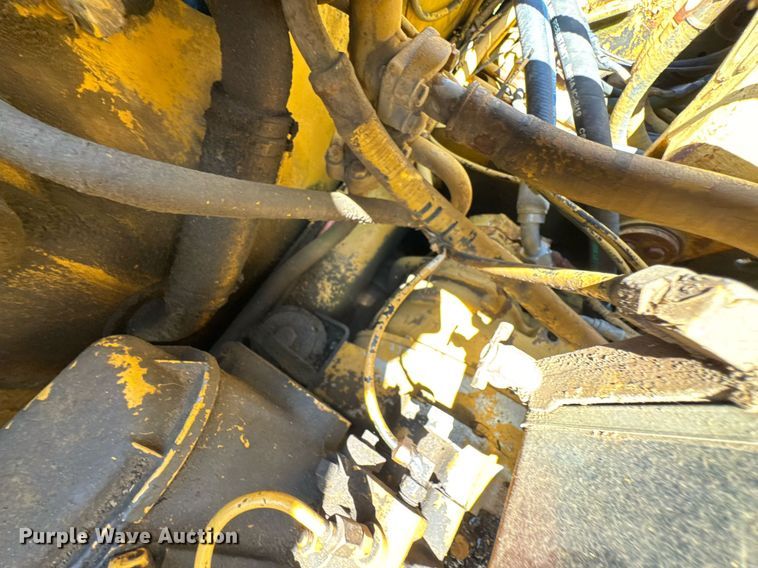 image for item DU9936 1980 Caterpillar 613B elevating scraper