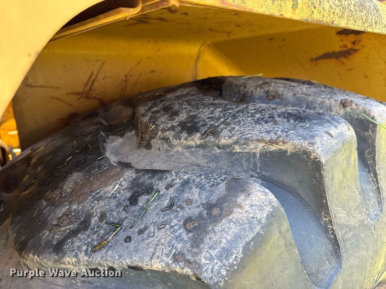 image for item DU9936 1980 Caterpillar 613B elevating scraper