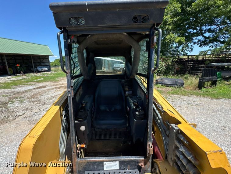 image for item DU9937 2007 ASV Posi-Track RC-100 tracked skid steer loader