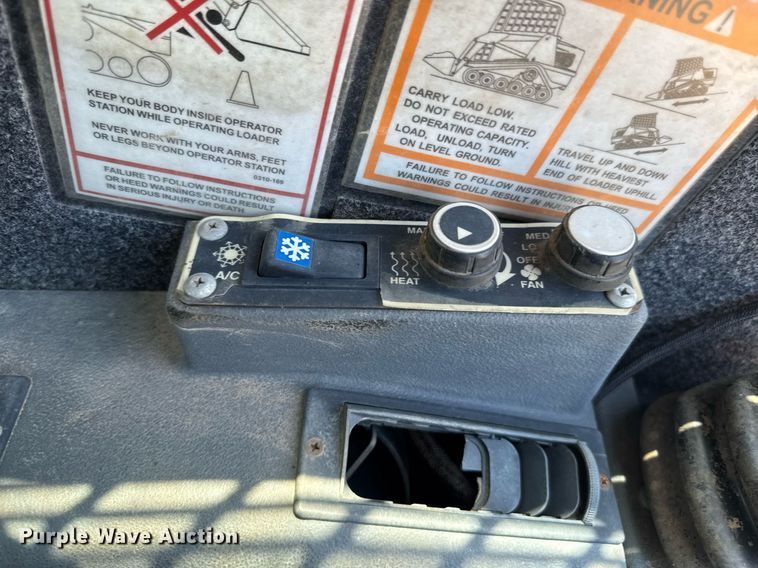 image for item DU9937 2007 ASV Posi-Track RC-100 tracked skid steer loader