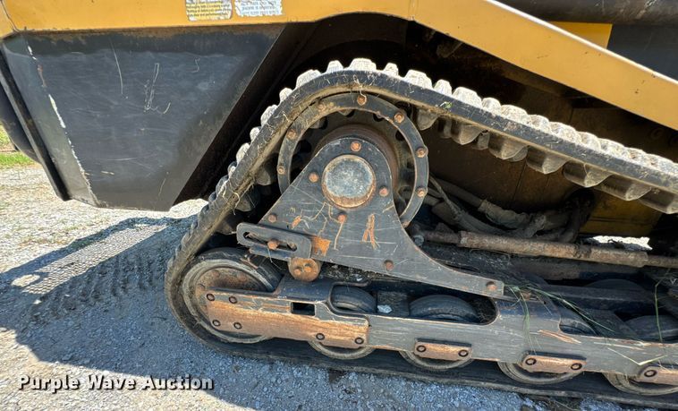 image for item DU9937 2007 ASV Posi-Track RC-100 tracked skid steer loader