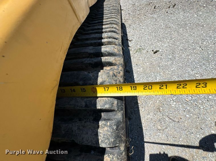 image for item DU9937 2007 ASV Posi-Track RC-100 tracked skid steer loader