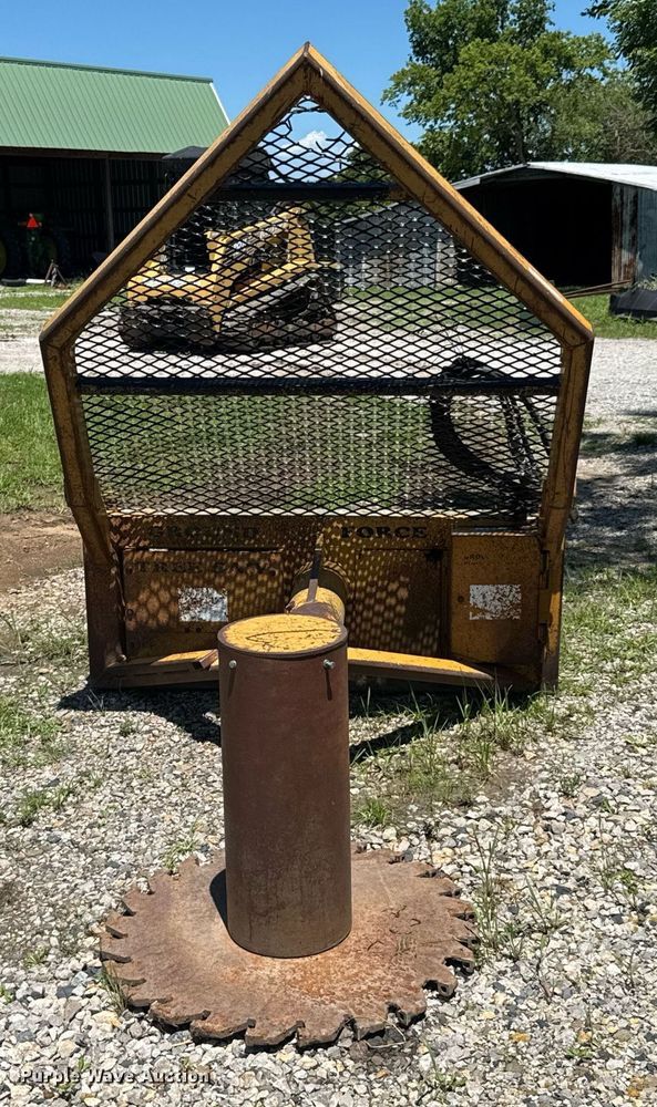 image for item DU9938 Ground Force skid steer tree saw