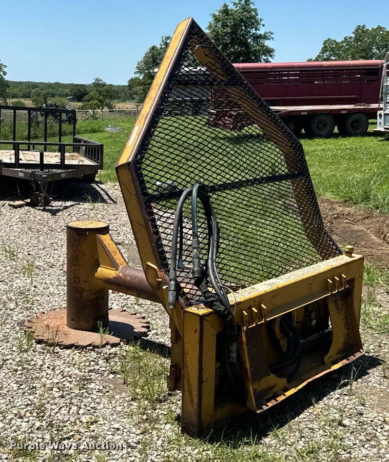 image for item DU9938 Ground Force skid steer tree saw