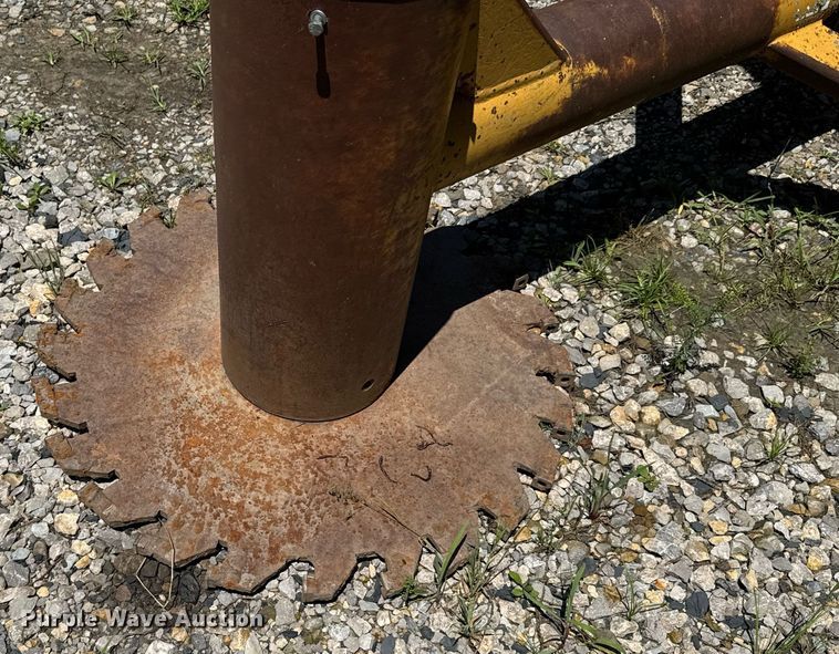 image for item DU9938 Ground Force skid steer tree saw