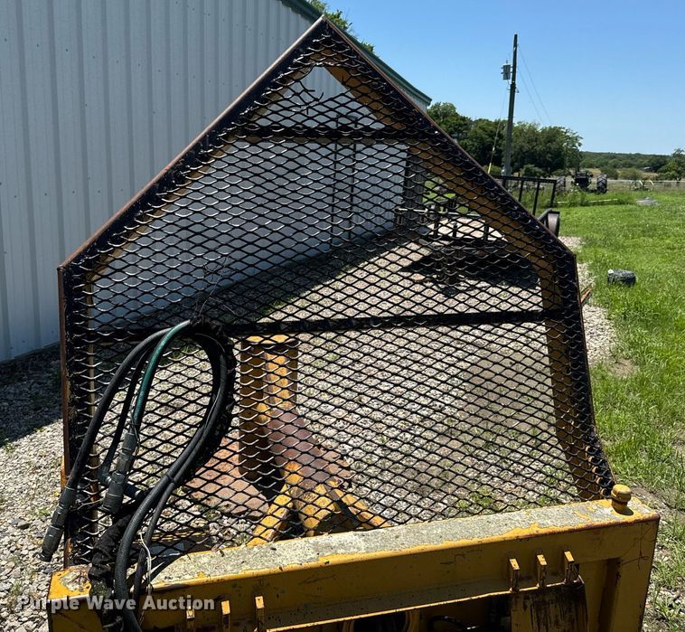 image for item DU9938 Ground Force skid steer tree saw