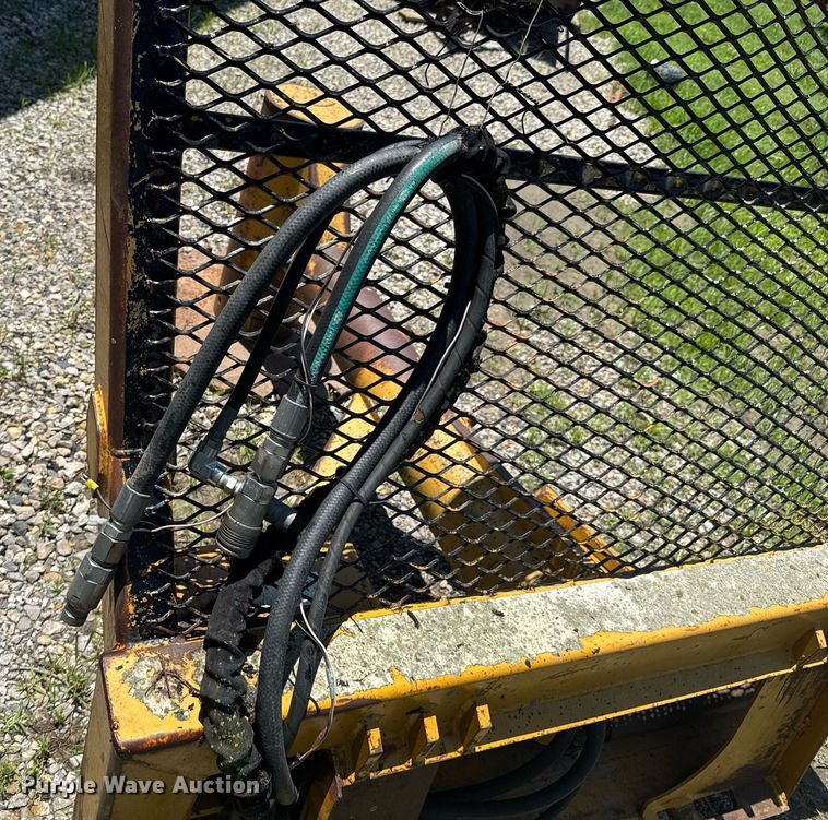 image for item DU9938 Ground Force skid steer tree saw