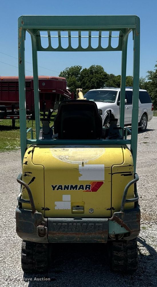 image for item DU9939 2003 Yanmar B15 mini excavator