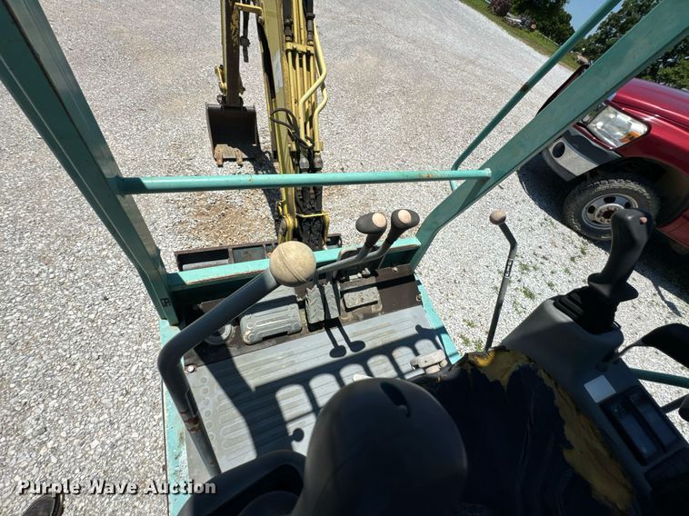 image for item DU9939 2003 Yanmar B15 mini excavator