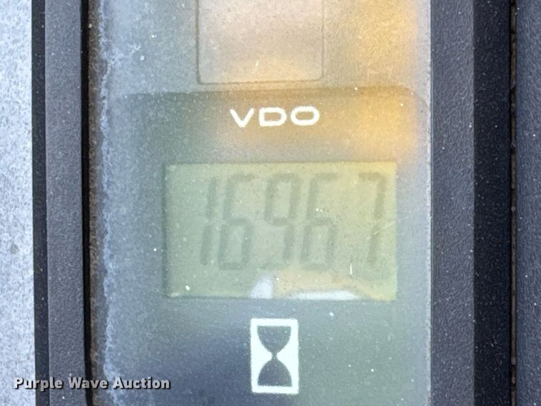 image for item DU9939 2003 Yanmar B15 mini excavator