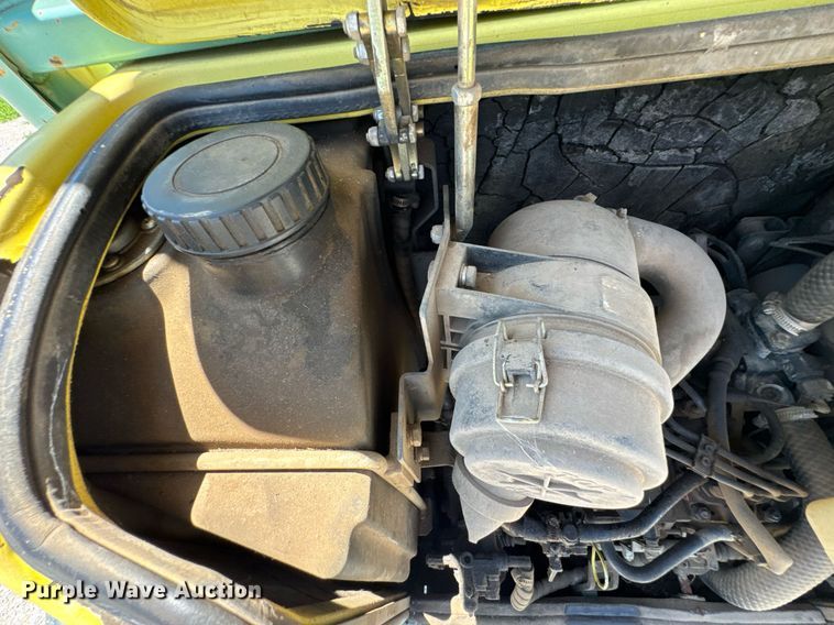 image for item DU9939 2003 Yanmar B15 mini excavator