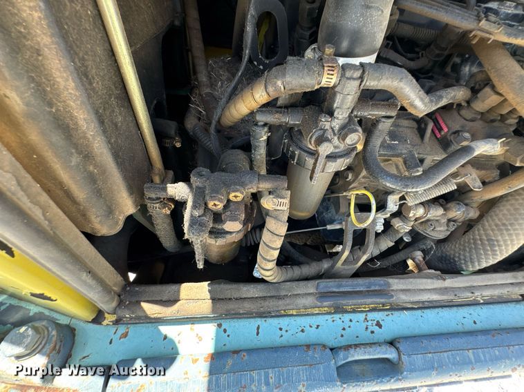 image for item DU9939 2003 Yanmar B15 mini excavator