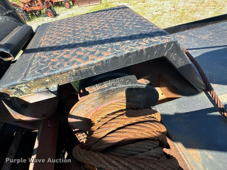 image for item DU9940 1976 Mack RW613 winch truck