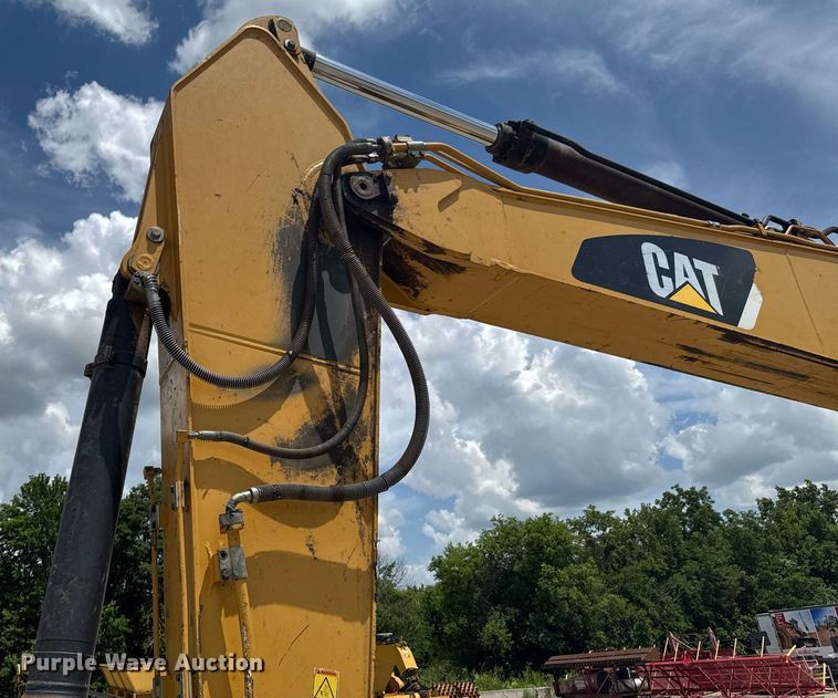 image for item DU9950 2014 Caterpillar 329E L excavator