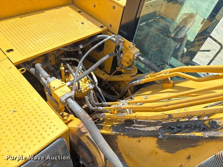 image for item DU9950 2014 Caterpillar 329E L excavator