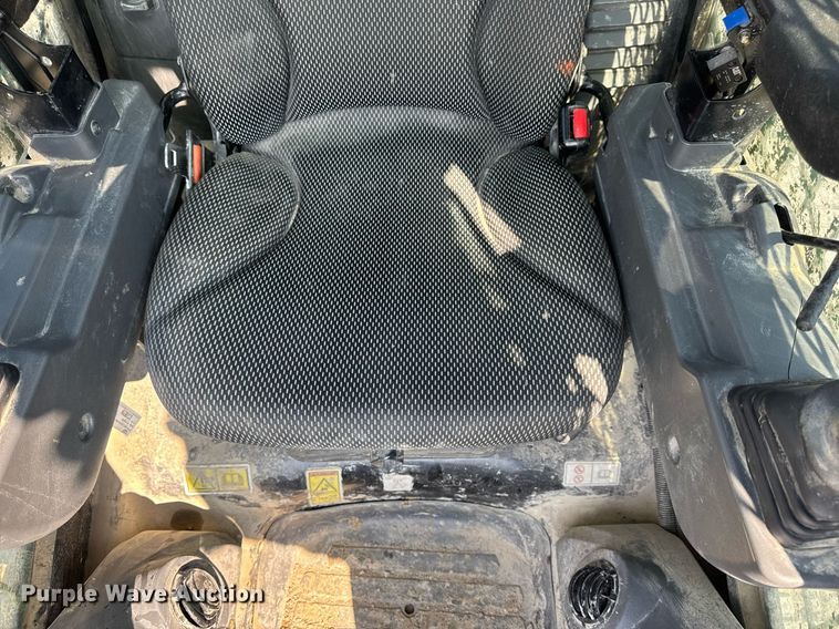 image for item DV4171 2024 Caterpillar 259D3 tracked skid steer loader