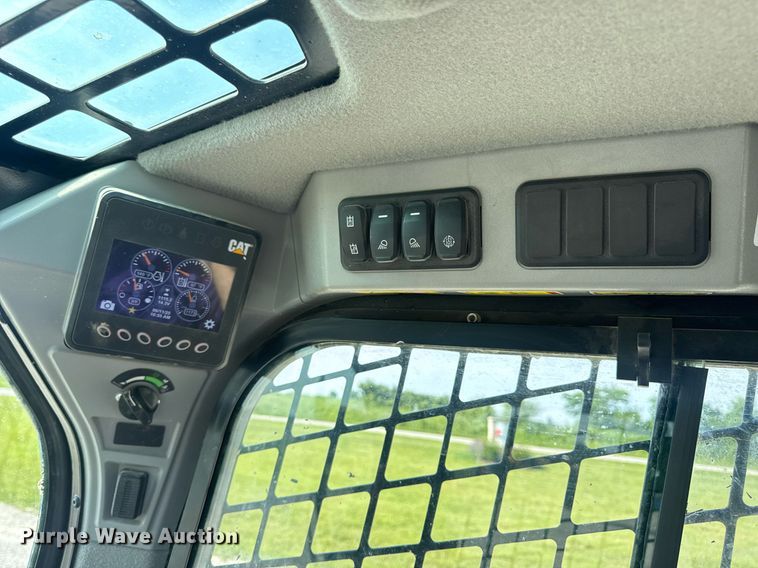 image for item DV4171 2024 Caterpillar 259D3 tracked skid steer loader