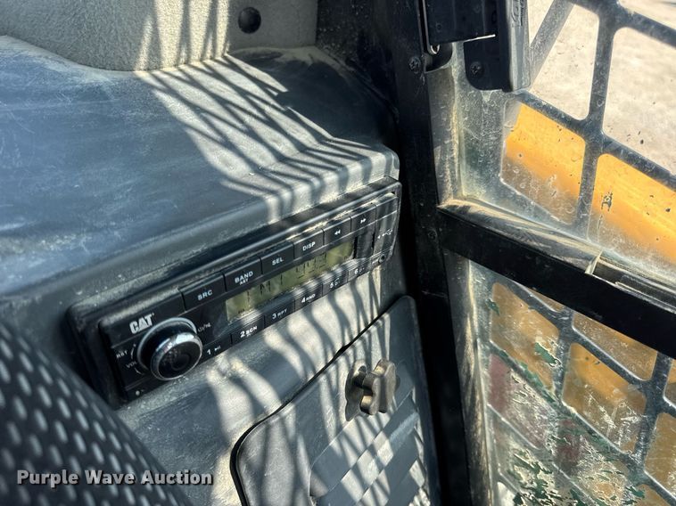 image for item DV4171 2024 Caterpillar 259D3 tracked skid steer loader