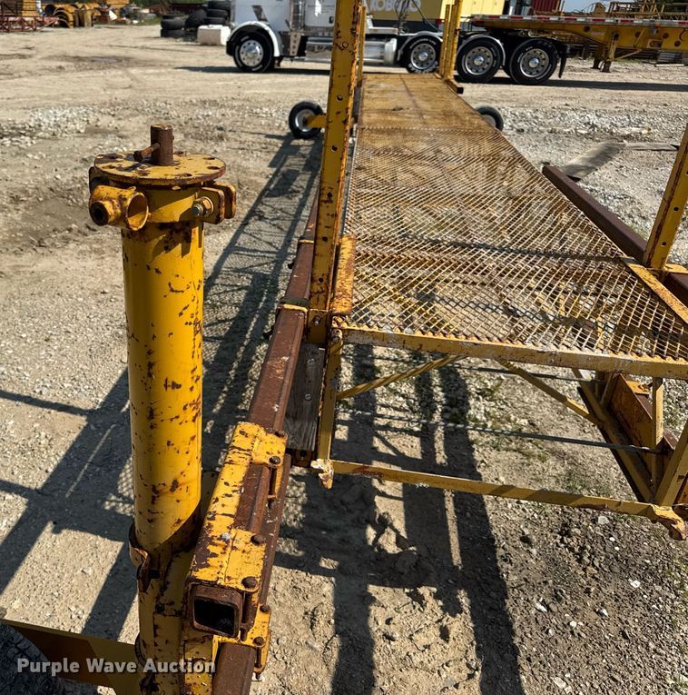 image for item DV4172 Bidwell workbridge